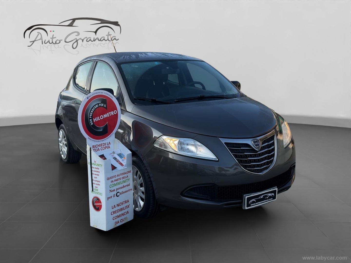 LANCIA Ypsilon