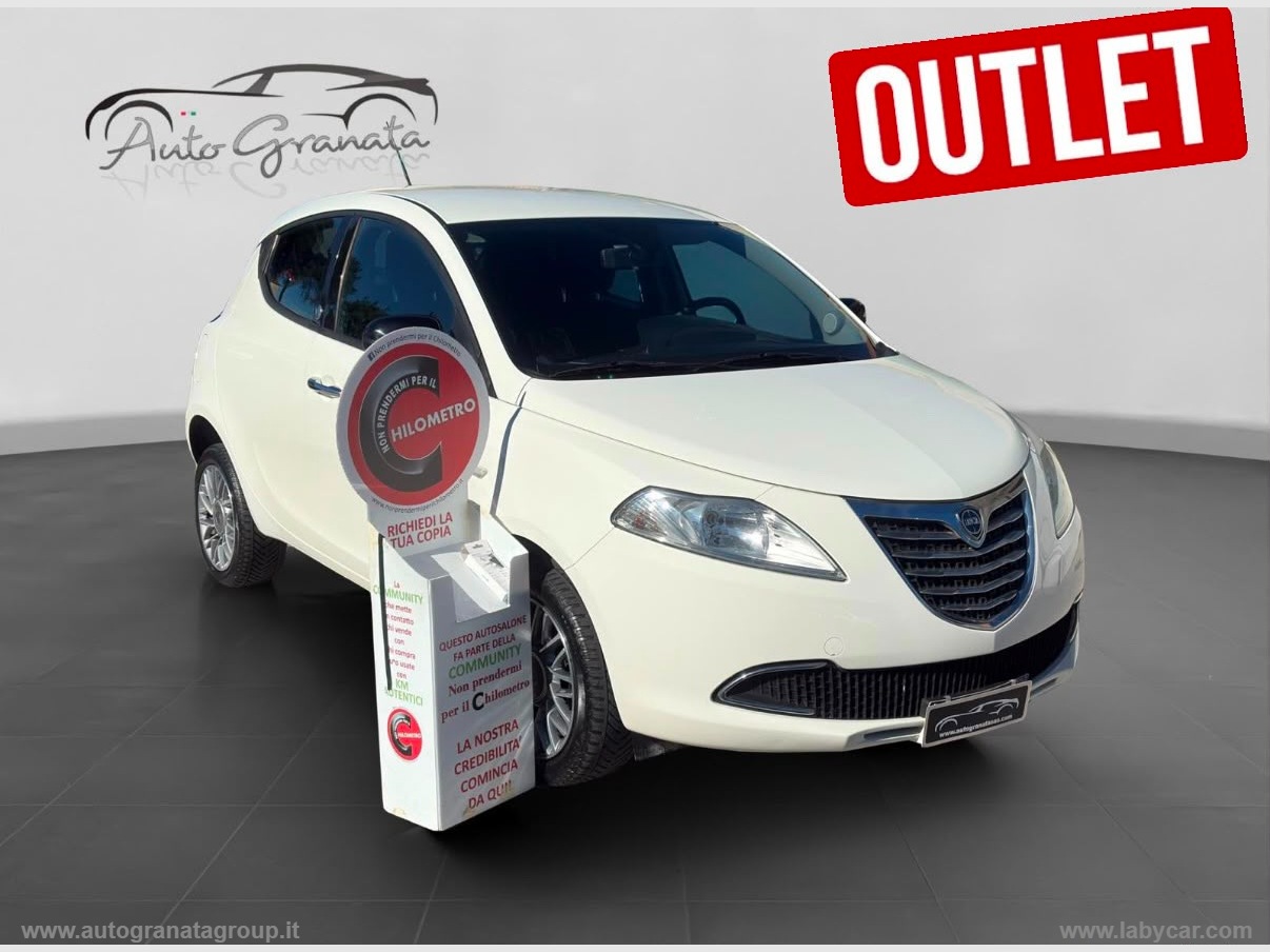 LANCIA Ypsilon
