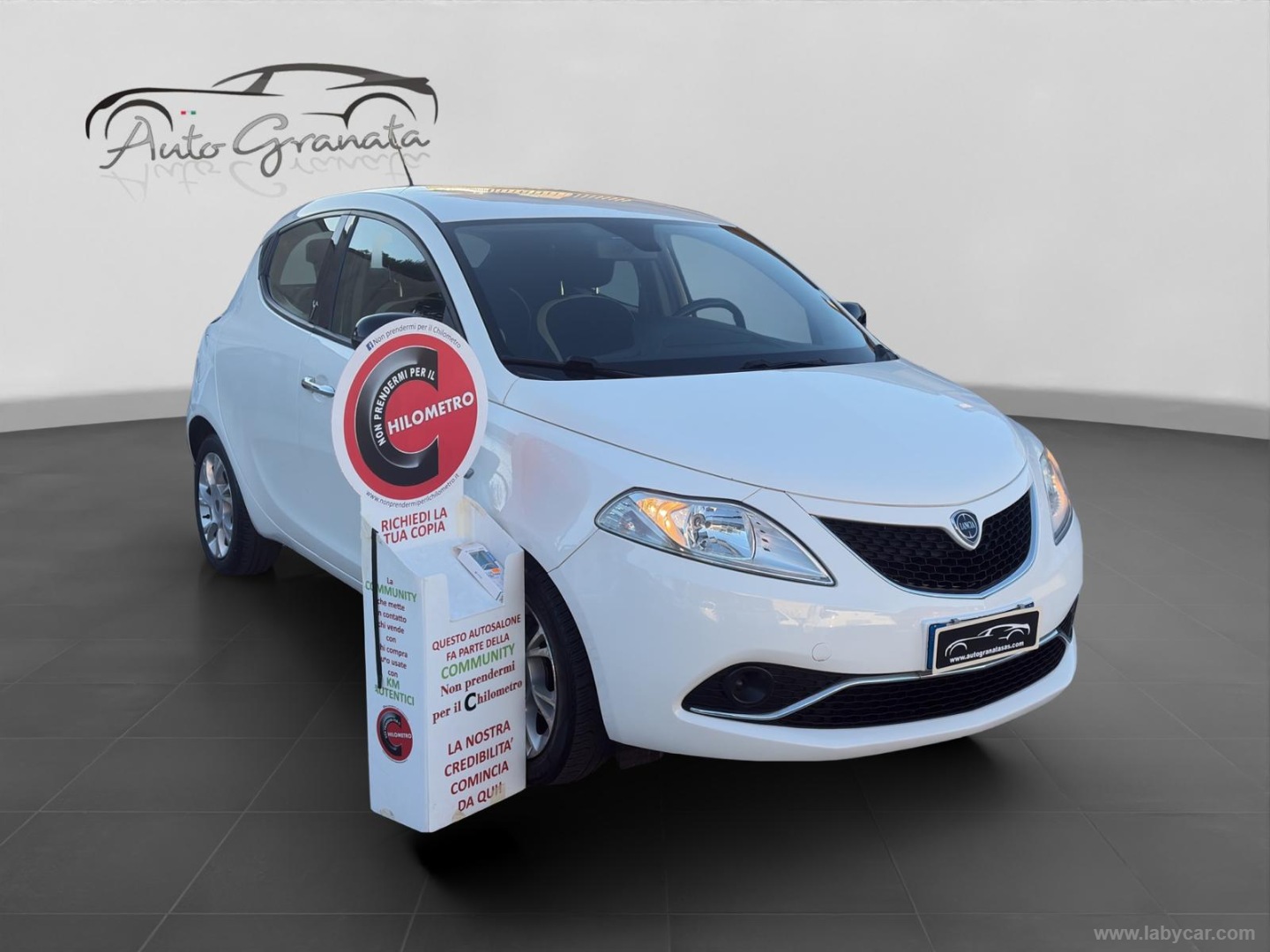 LANCIA Ypsilon
