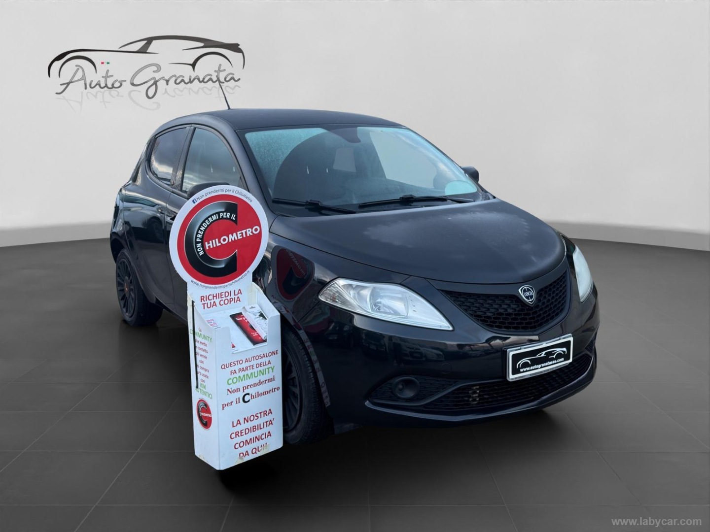 LANCIA Ypsilon