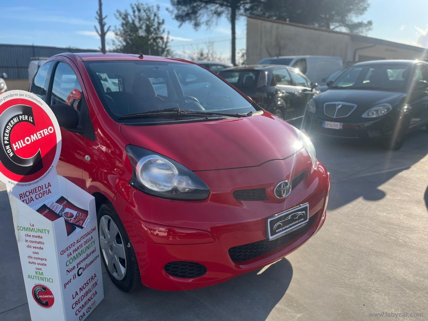TOYOTA Aygo 1.0 VVT-i 5p. Now Connect PER NEOPATENTATI