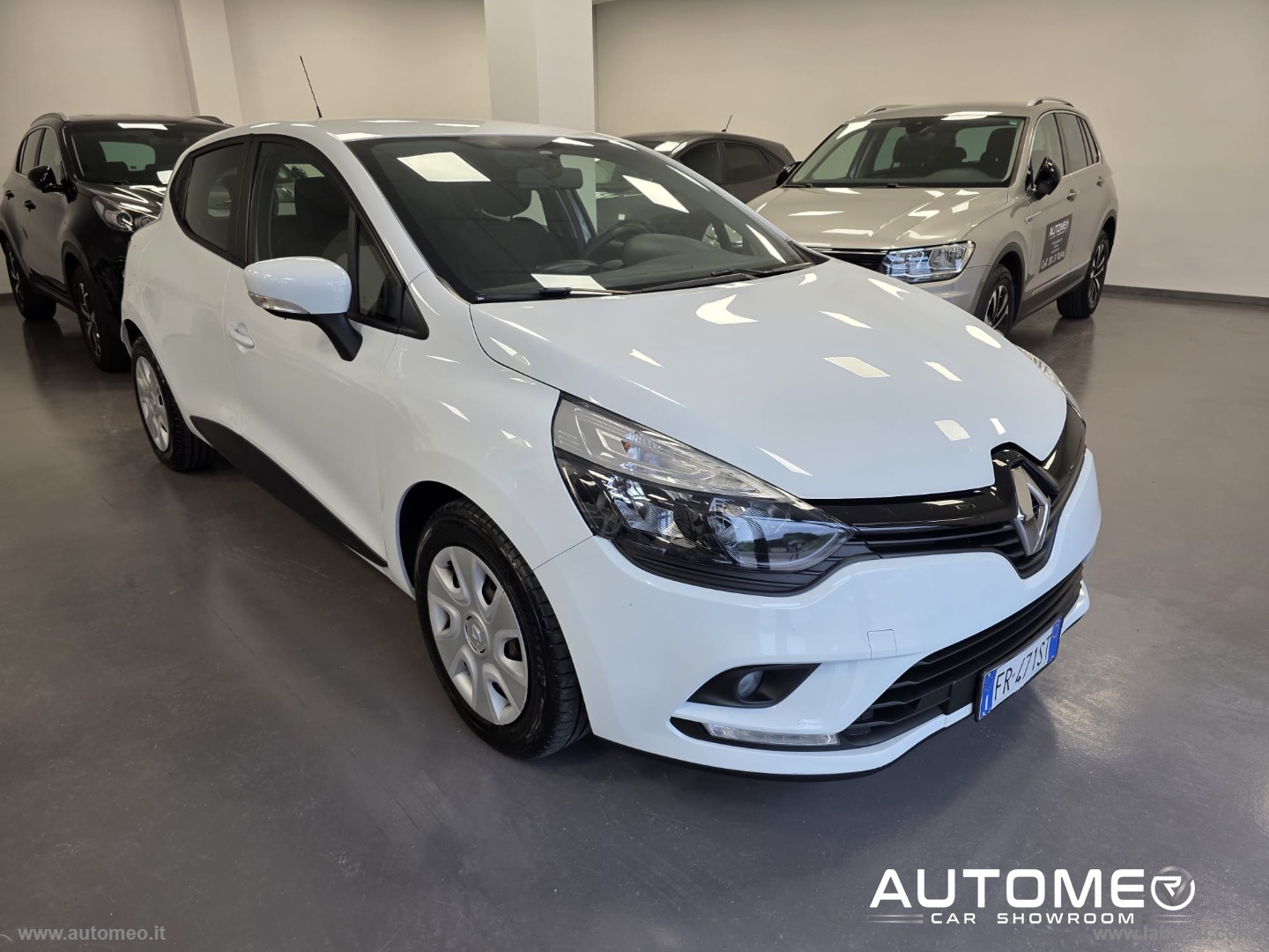 RENAULT Clio
