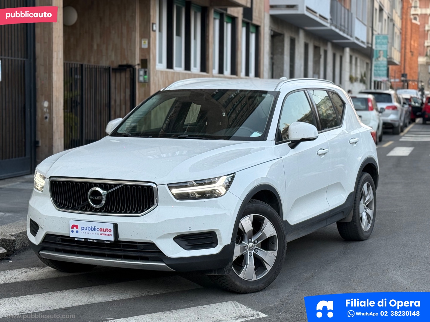 VOLVO XC40 T3 Geartronic Momentum 