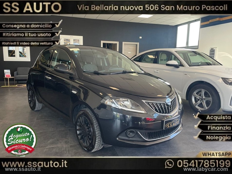 LANCIA Ypsilon