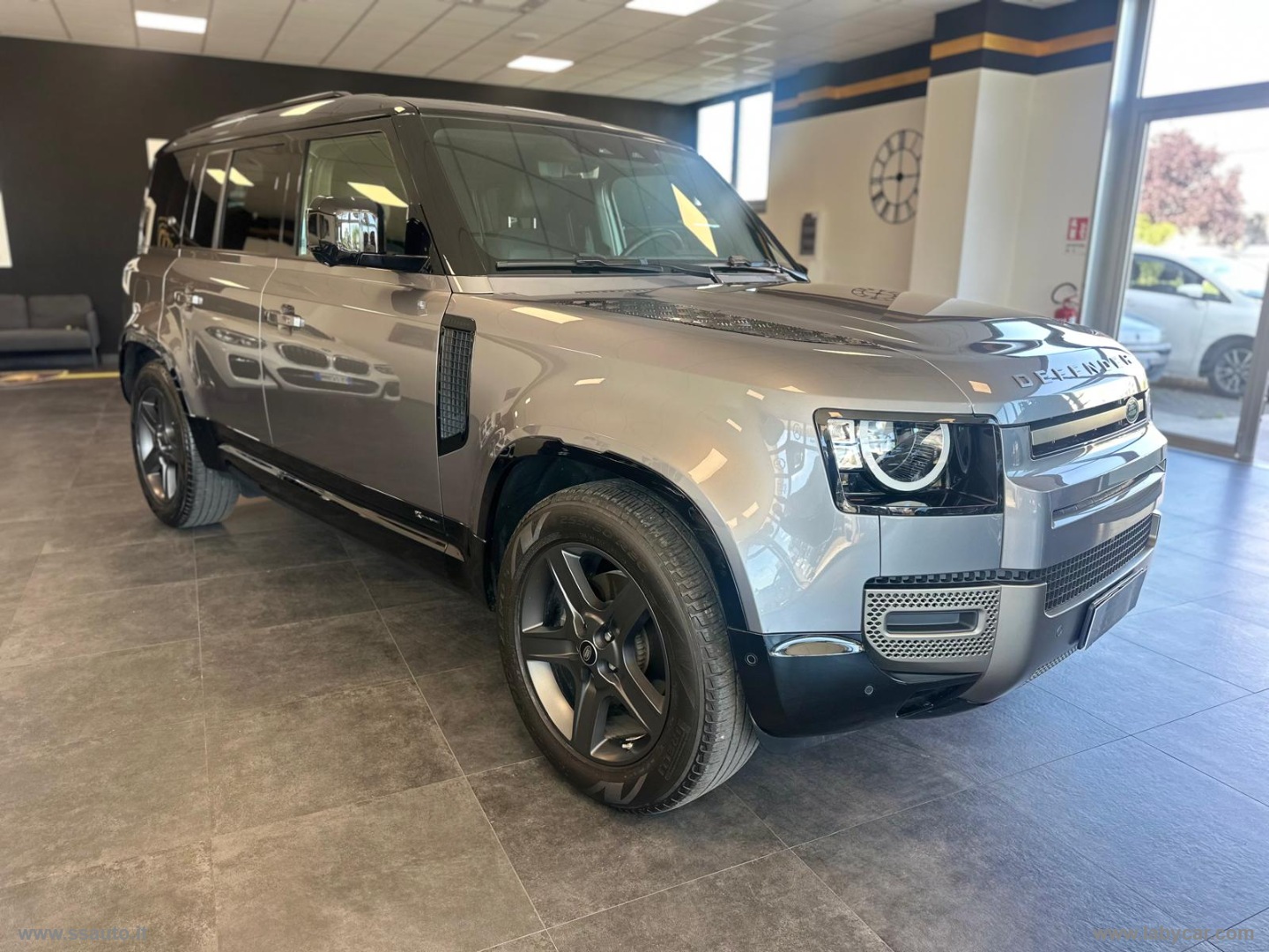 Defender 110 3.0D I6 250 CV X-Dynam. HSE                                                        