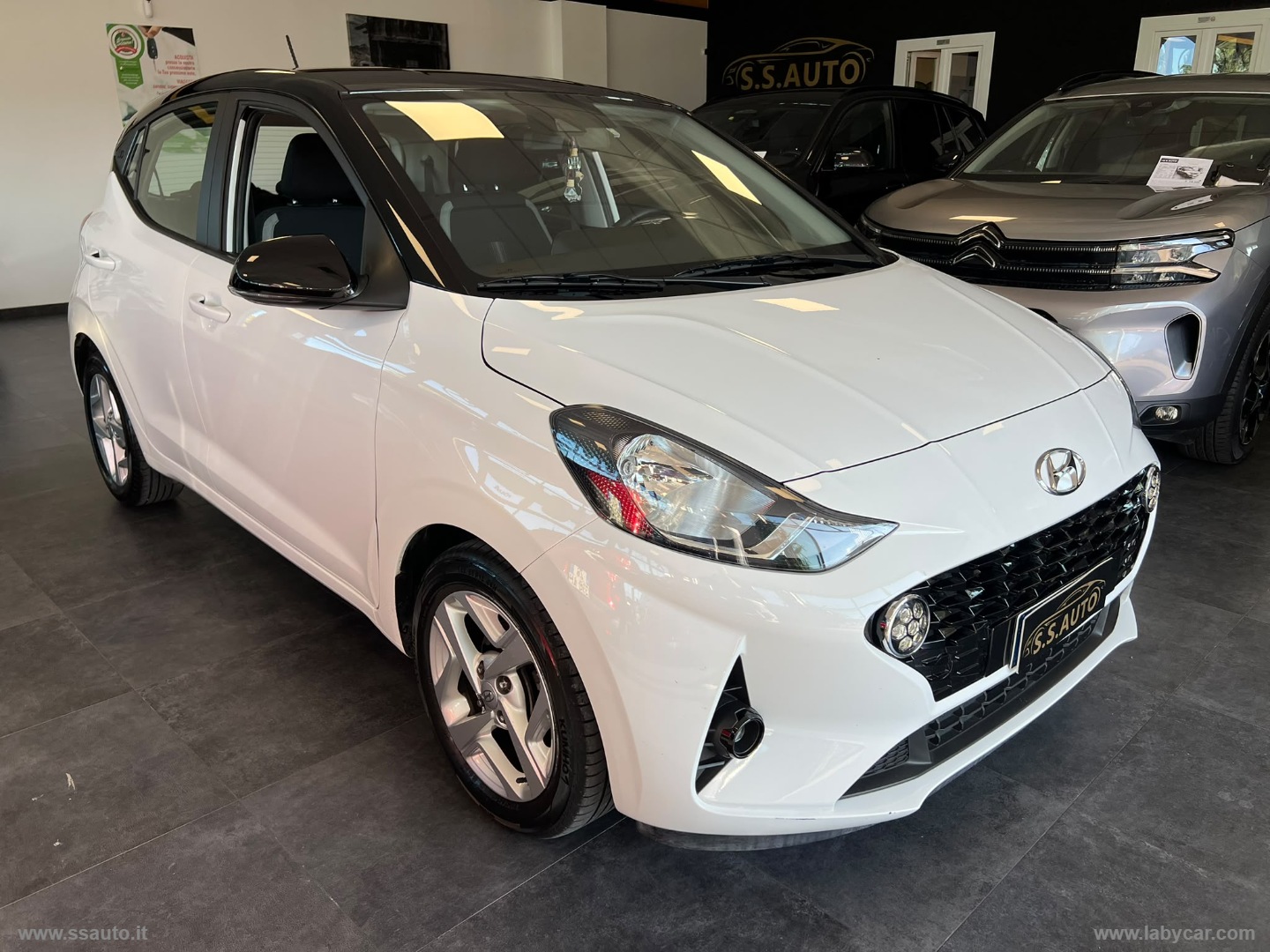 HYUNDAI i10
