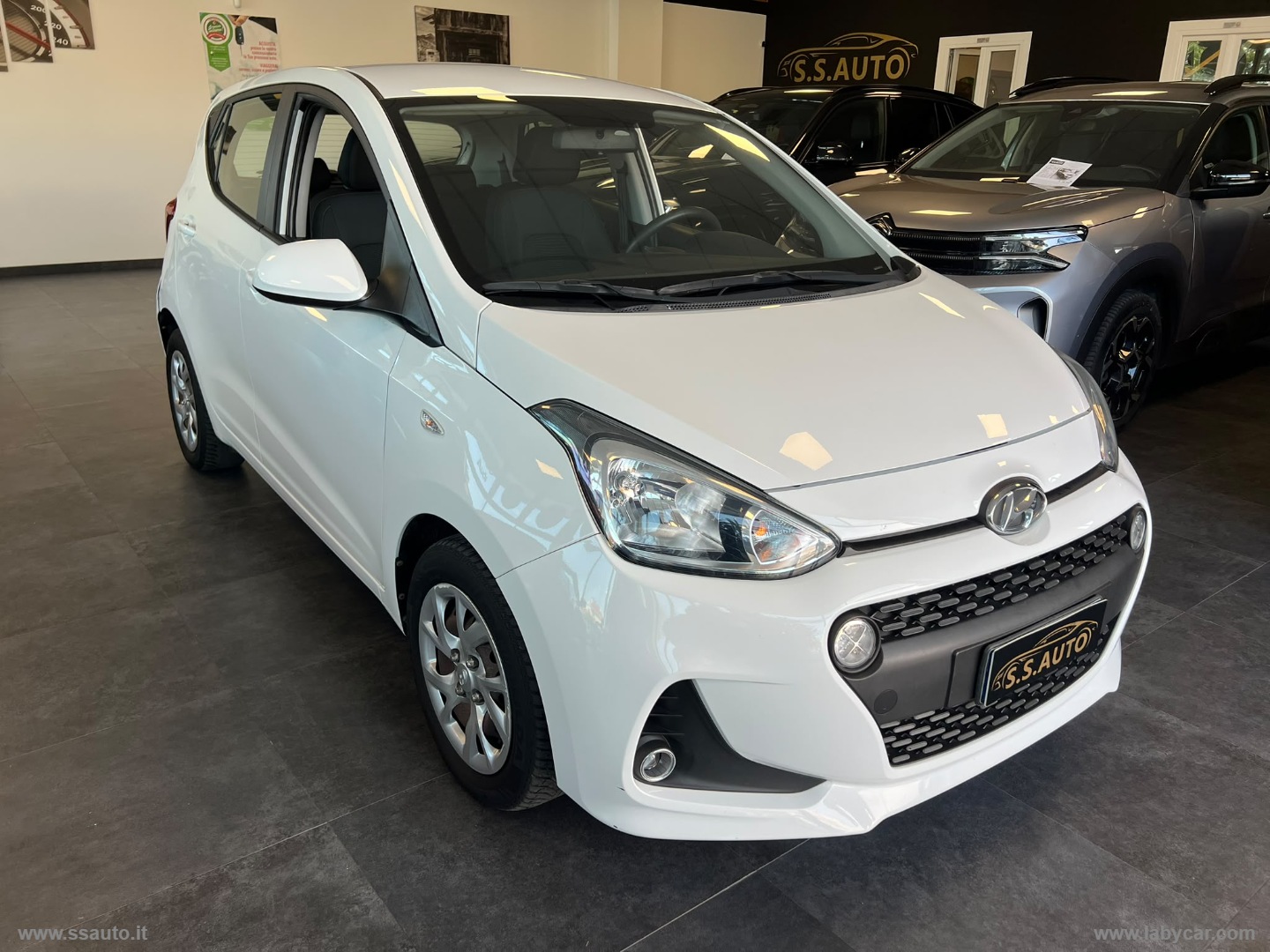 HYUNDAI i10