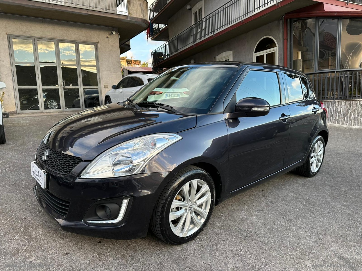SUZUKI Swift