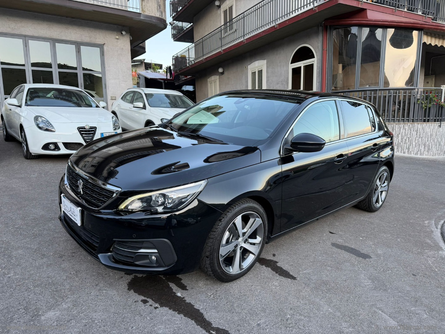 PEUGEOT 308