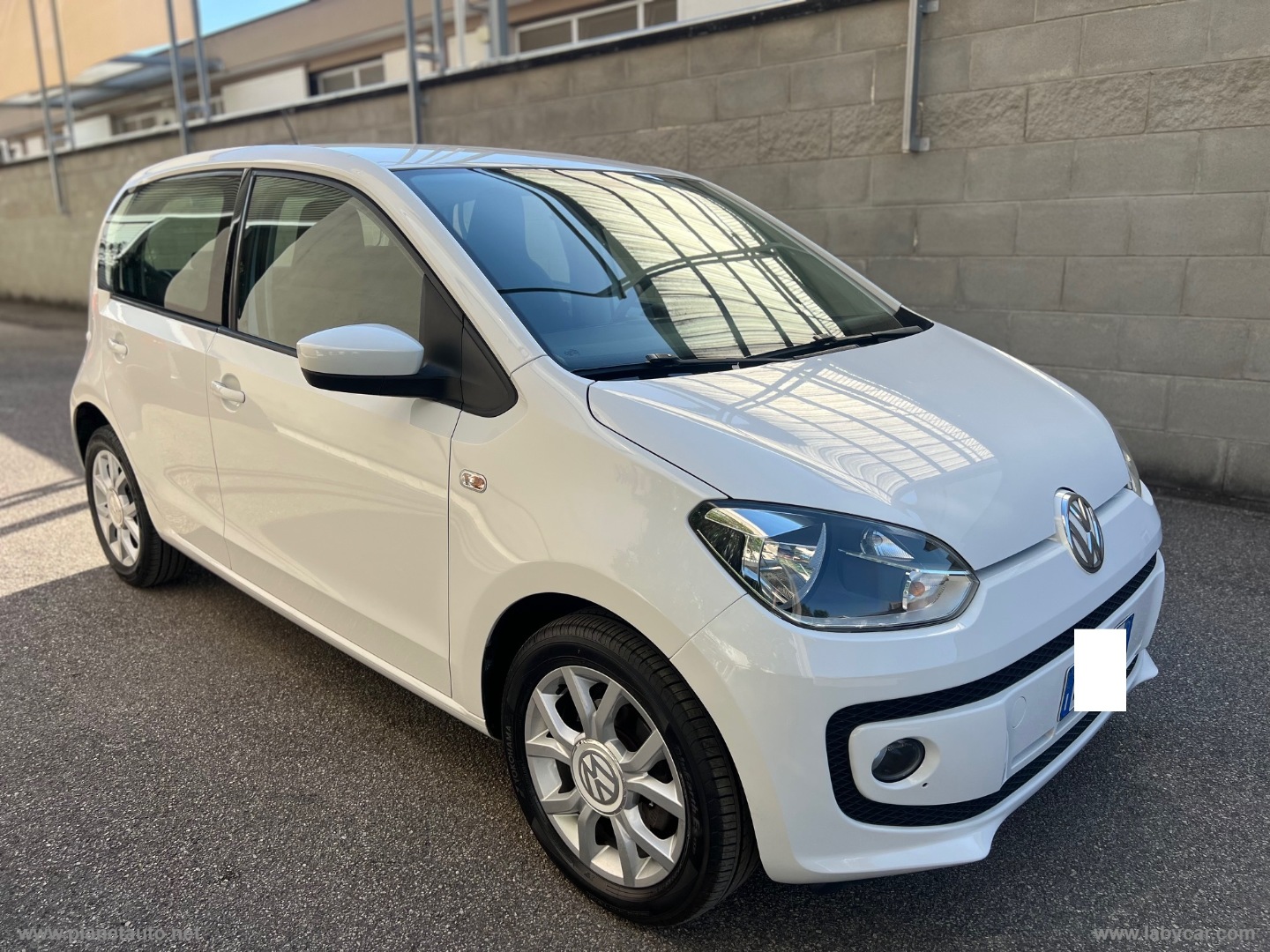 VOLKSWAGEN up!