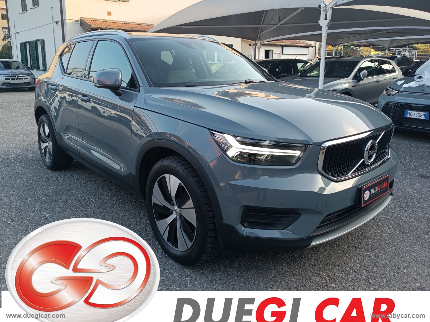 VOLVO XC40