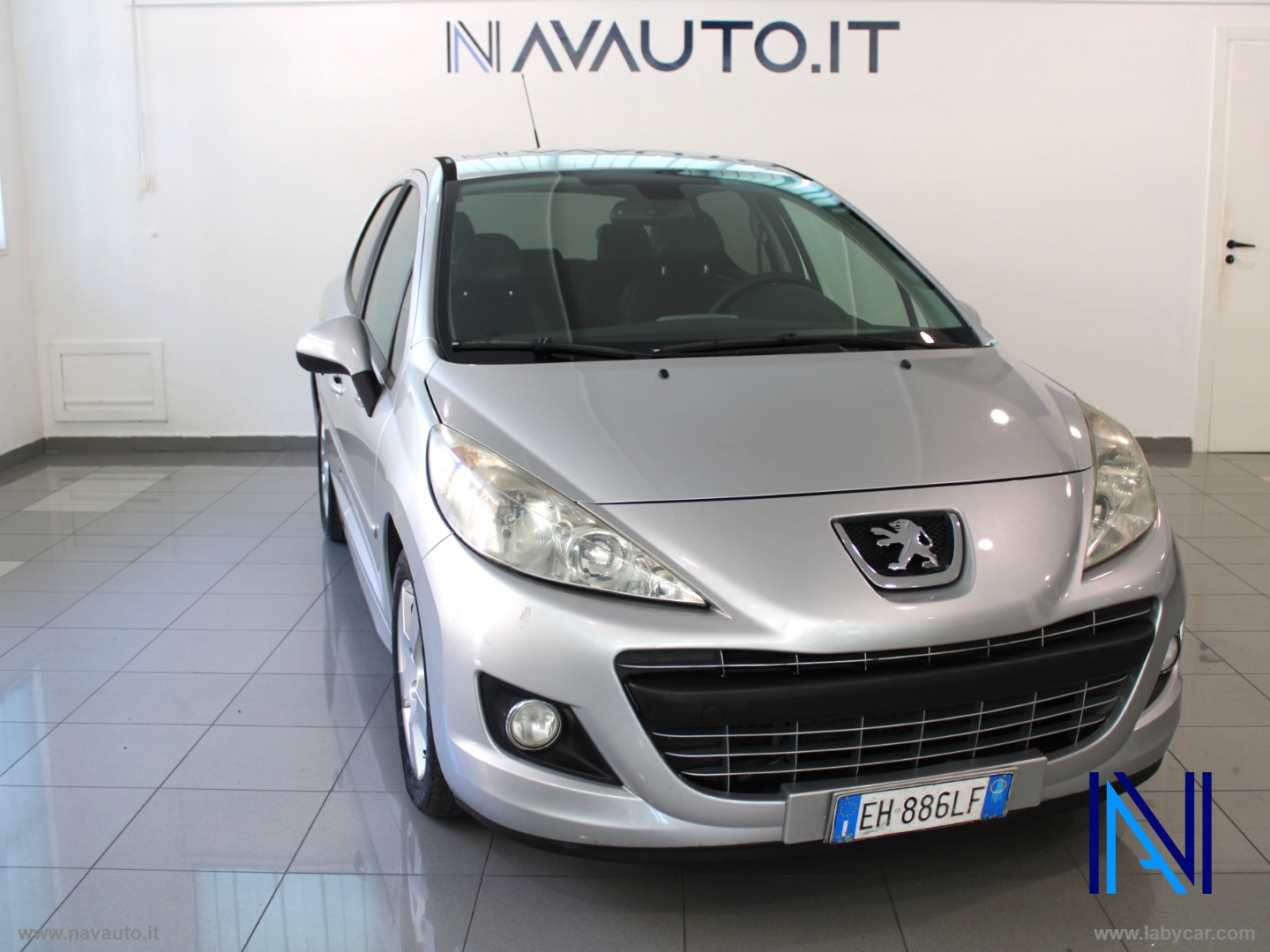 PEUGEOT 207