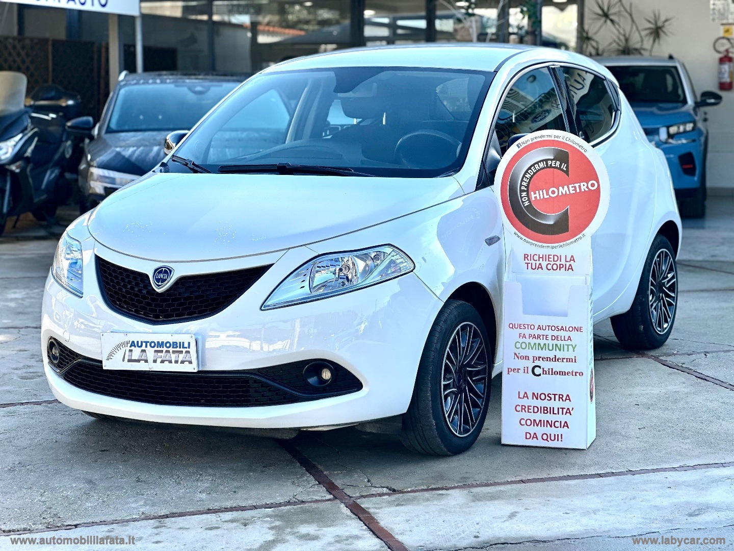 LANCIA Ypsilon